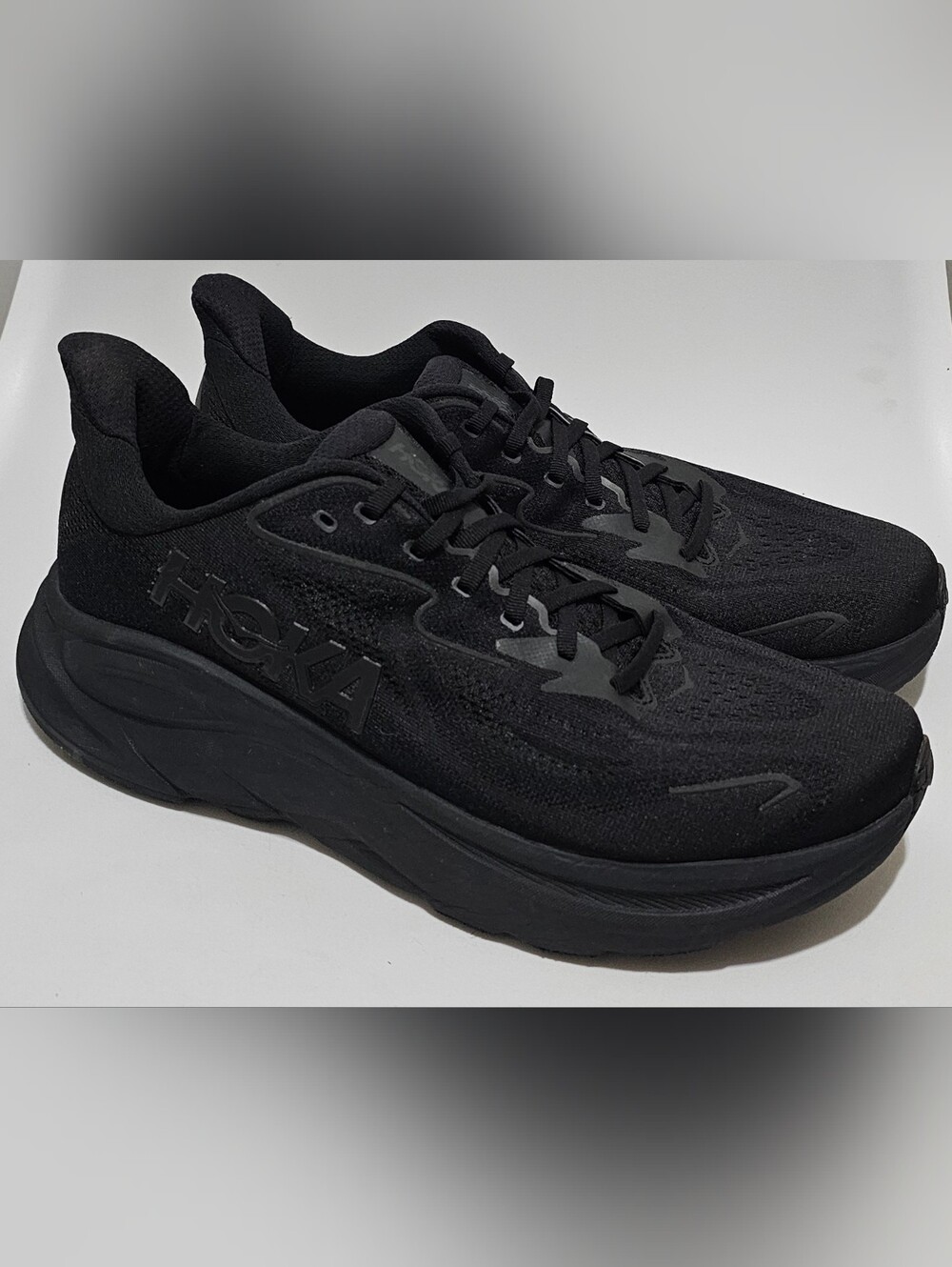 Men's Hoka One One Clifton 10 size 12